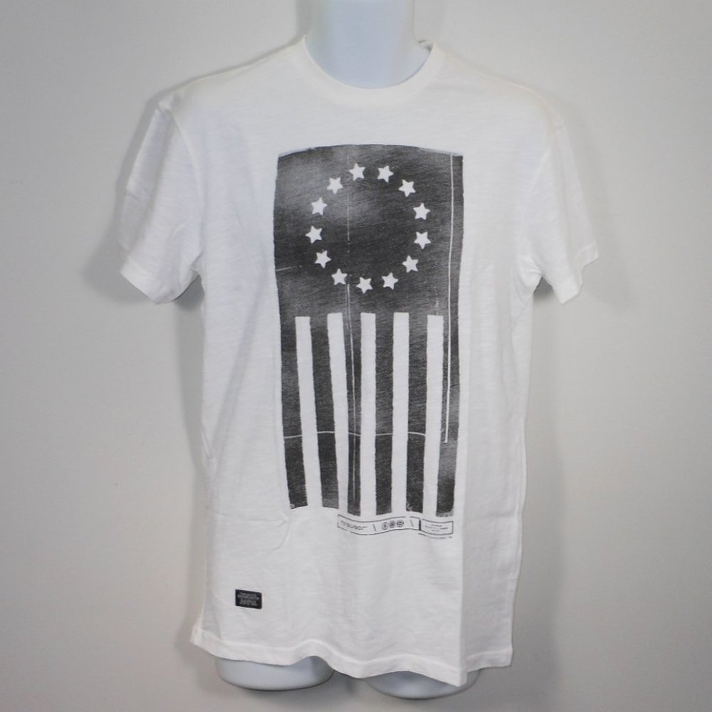 New Ragwear men's T shirt. Size M.